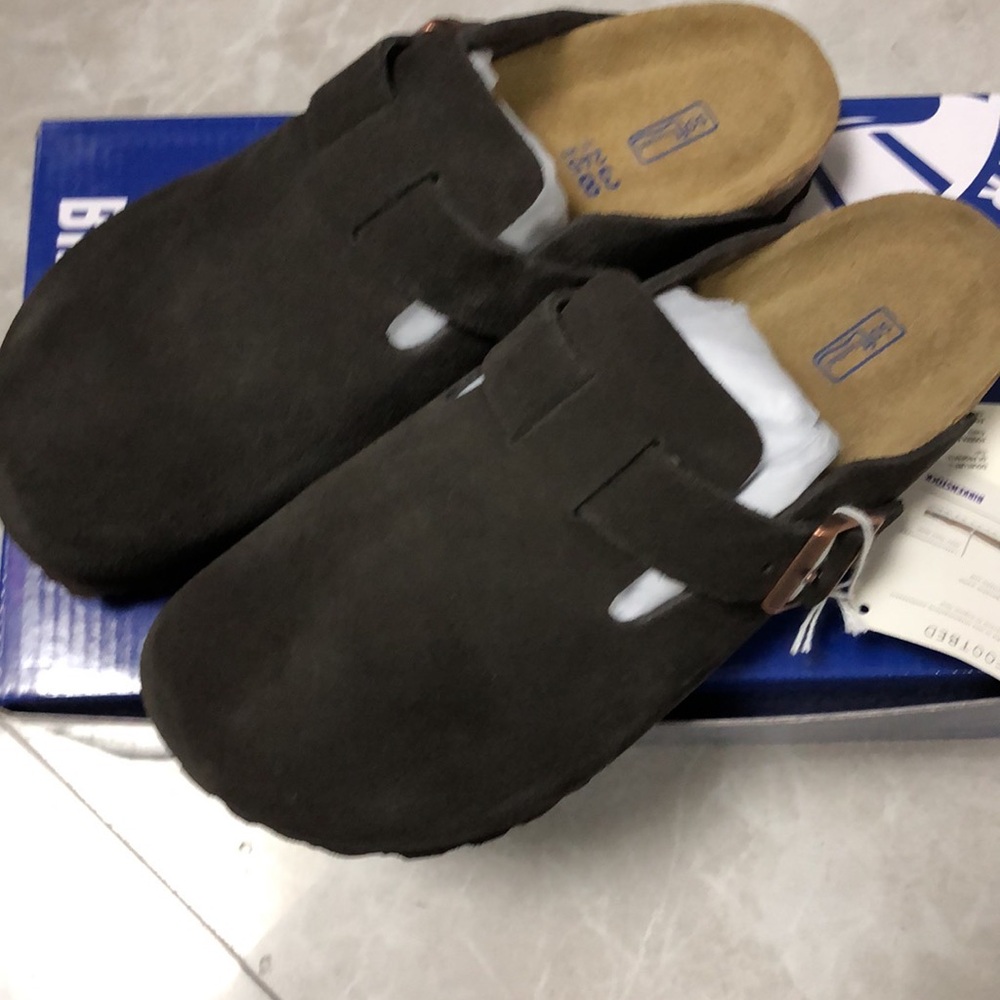 Women's Birkenstock Boston Clogs in Mocha Suede - Narrow Fit